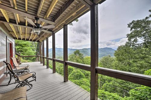 Bryson City Cabin with Hot Tub about 10 Mi to Dtwn!