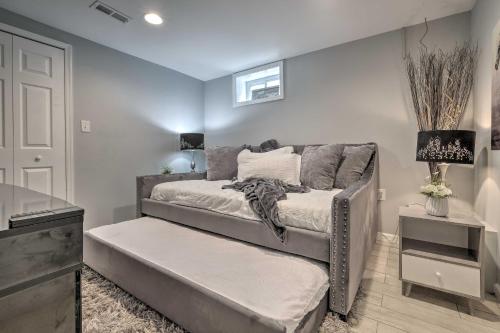 6 Mi to National Mall: Modern DC Apartment! - Tap to explore photos