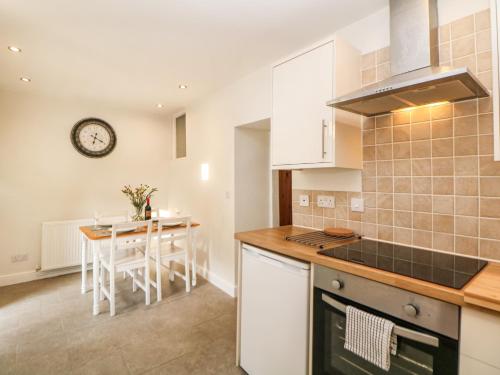 3 Brookside Cottages - image 9