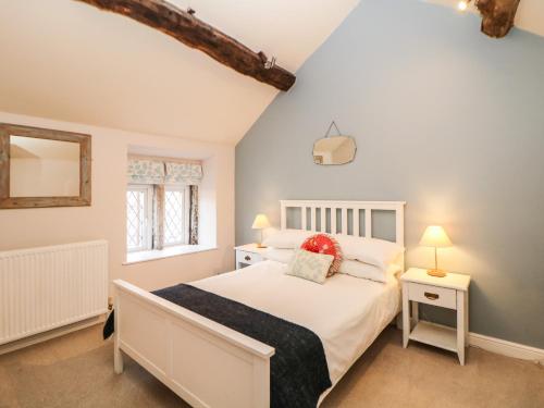 3 Brookside Cottages - image 11