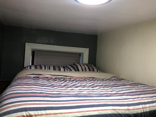 private room in a shared apartment 15 minutes to times square! in New York, USA