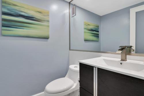 THE TIDES 2 bedrooms 9th floor WE ARE ON THE BEACH! detail