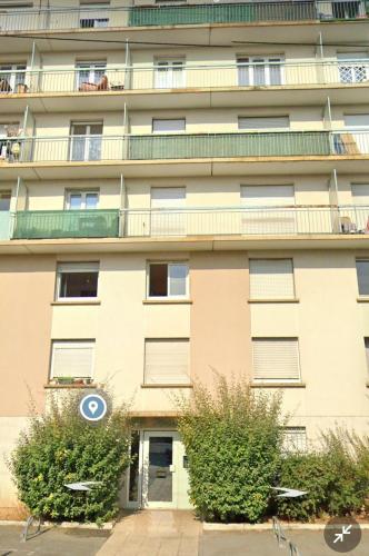 36 Dajot Studio Apartment - 25 in Мелун