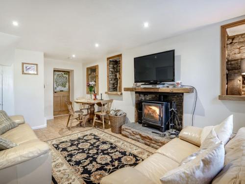 Kidsty Cottage - image 9