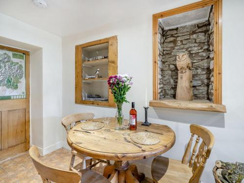 Kidsty Cottage - image 8
