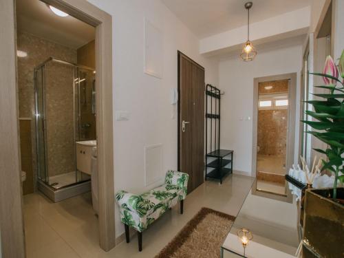 Luxury Apartment Di - image 6