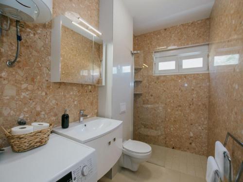 Luxury Apartment Di - image 14