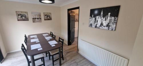 Létesítmények, Shirley L, Milton, Cambridge, 4 BR House, Newly Refurbished in Milton