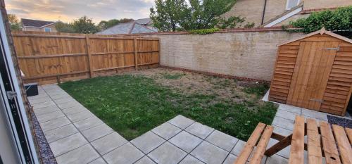 Shirley L, Milton, Cambridge, 4 BR House, Newly Refurbished in Milton