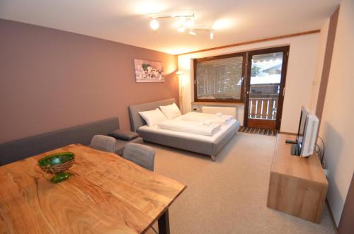  Studio 13 - by Four Seasons Apartments, Unterkunft in Kaprun