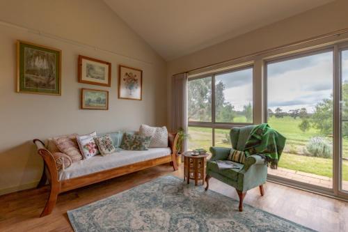 Kilátás, Meander Retreat - King Suite with rural views in Springton