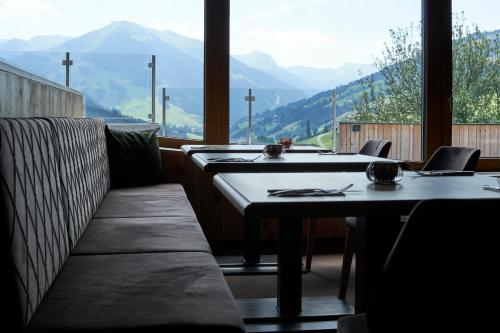 Restaurante, Landhaus Saalbach - Joker card included in summer in Saalbach