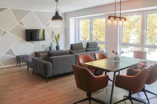 New York Apartment - für Freunde & Familien, stadtnah, Parkplatz, E-Ladestation, Gitterbox für Fahrräder, Fitnessstudio, digitale Gästemappe mit Restaurant- und Unternehmenstipps in Koblenz, Deutschland
