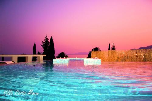 Villa CostaMare - enjoy lazy days on the private Pool-Jacuzzi