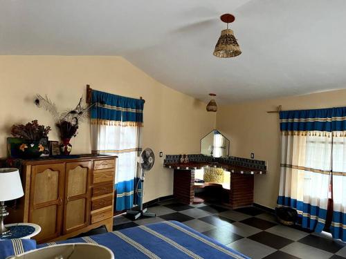 Casa Taller zapoteca Huella Carmín