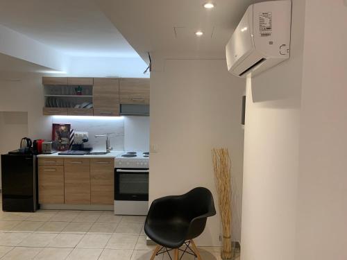  Place 55 Suites in Chania