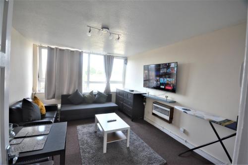 London Zone 2 Two Bedroom Maisonette