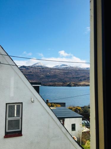 Skye View-Skye Bridge House in Kyle of Lochalsh