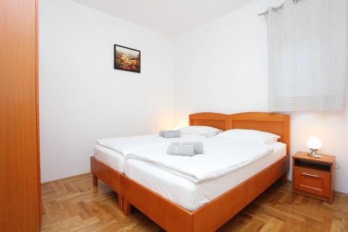 Apartments and rooms with parking space Split - 11623 - image 13