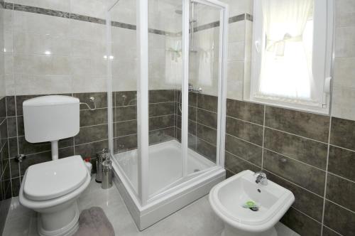 Apartments with a parking space Plano Trogir - 11649 - image 12