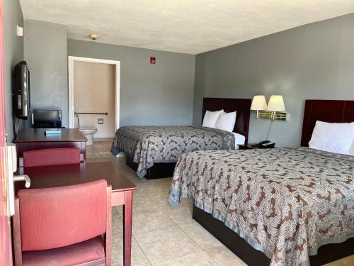 Majestic Inn