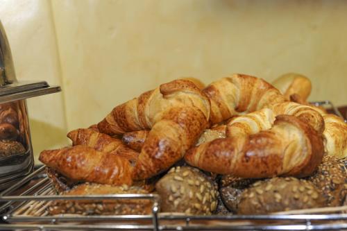 Hotel Medaillon - image 4