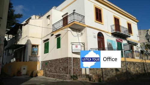 UsticaTour Apartments and Villas 3