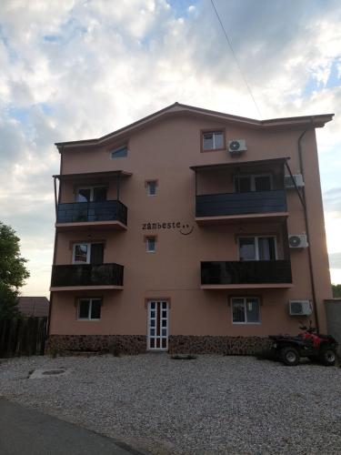 Varipatti House - Apartment - Slatina