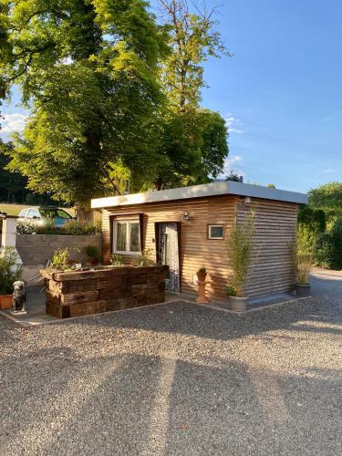 Die Pilgerbox, Tiny House trifft Urlaub, optional mit Sauna und Whirlpool - Jünkerath
