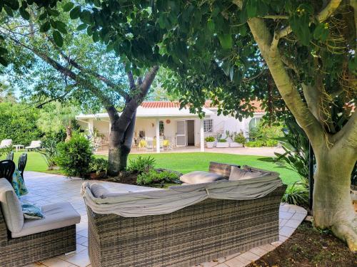 Luxury villa next to the beach with huge garden