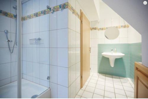 Ferienwohnung Tannen-Apotheke Zwei ab 5P mit drittem Schlafzimmer und extra Dusche WC in Mengerskirchen