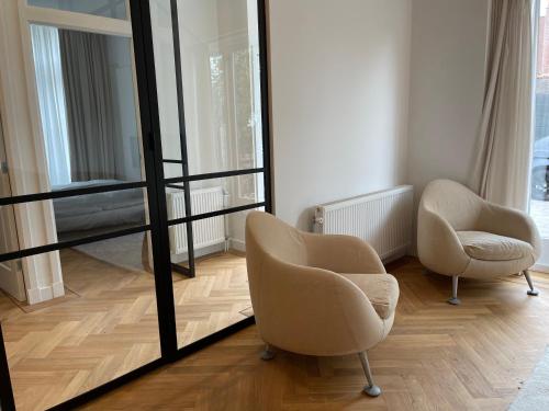  Canal House in Historic City Center Gouda, 2801 ZE Gouda