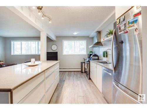 Walk to Whyte Ave, University Hospital, U of A, Buses, Trails!