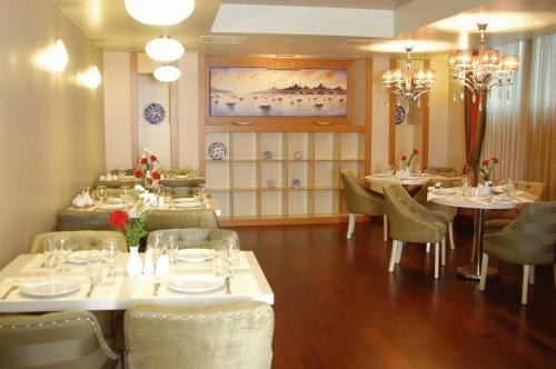 Dareyn Hotel - image 4