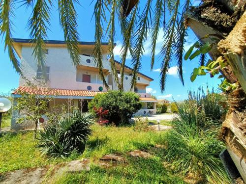 Beach house in the green