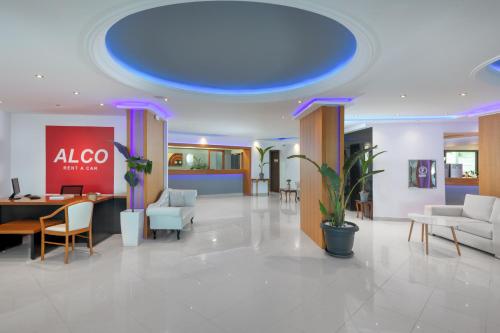 Oceanis Park Hotel - image 2