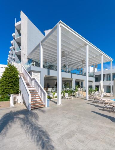Oceanis Park Hotel - image 5