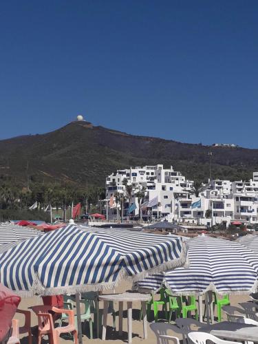 Charmant Studio piscine mdiq CaboNegro Martil in Cabo Negro