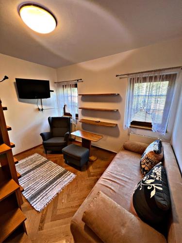 Apartman Petra Clinic Javor in เพค พอด สเนซคู