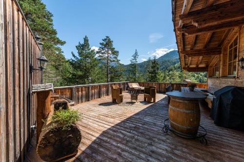 บริการและสิ่งอำนวยความสะดวก, Alpe Chalets Goldener Hirsch in สนามบินอินส์บรุค