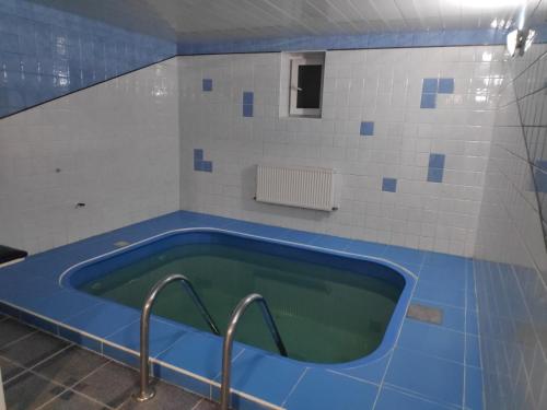 Mini Chisinau Hotel - image 5