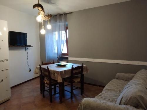 Antico Borgo, appartamento Vivaldi. - Apartment - Civezzano