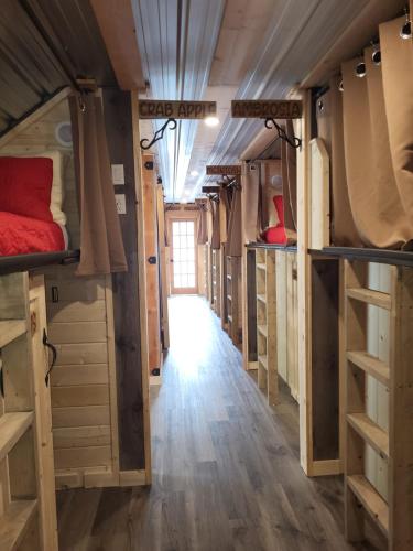 THE ORCHARD (HOSTEL WITH PRIVATE BUNKS)