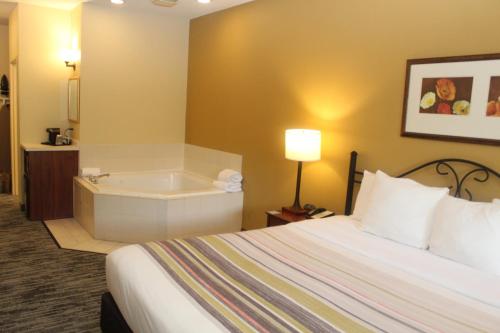 Country Inn & Suites by Radisson, Crystal Lake, IL