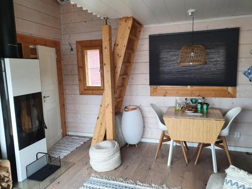 Stunning log cabin 45m2 on the shore of Kallavesi.