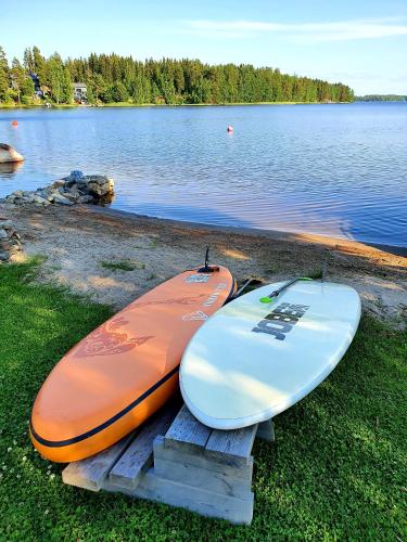 Stunning log cabin 45m2 on the shore of Kallavesi.