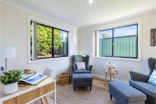 Facilities, Akoya House 122 Tomaree Rd Pet friendly linen air conditioning WiFi and boat parking in Shoal Bay