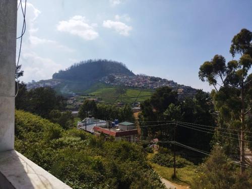 HILLS VIEW RESIDENCY