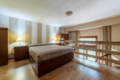 One-Bedroom Apartment image 10