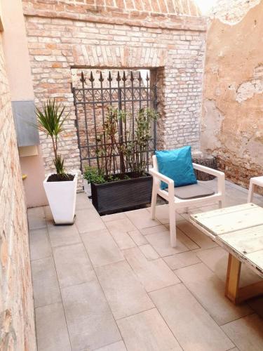 Venice Apartment with Private Courtyard Room Type - Three-Bedroom Apartment Venice Apartment with Private Courtyard Room Type - Three-Bedroom Apartment